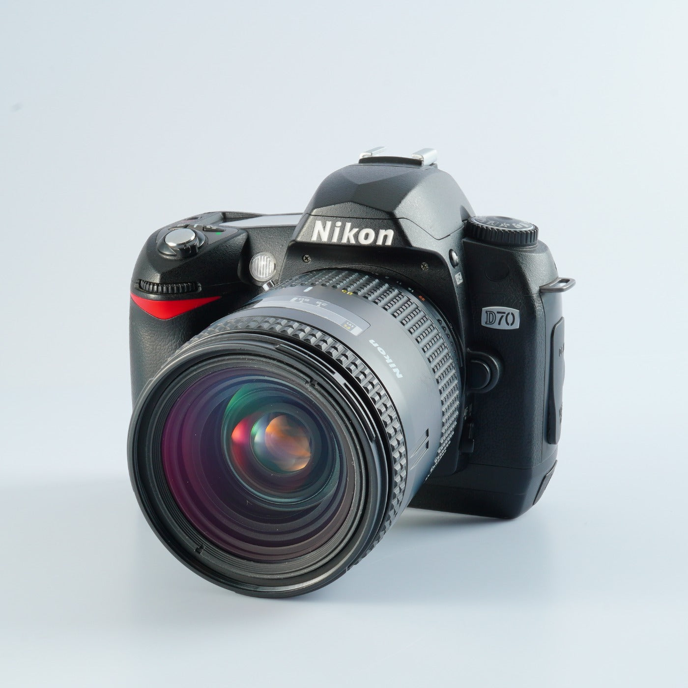 Nikon D70 + AF Nikkor 28–85mm F/3.5–4.5 デジタル一眼レフカメラ