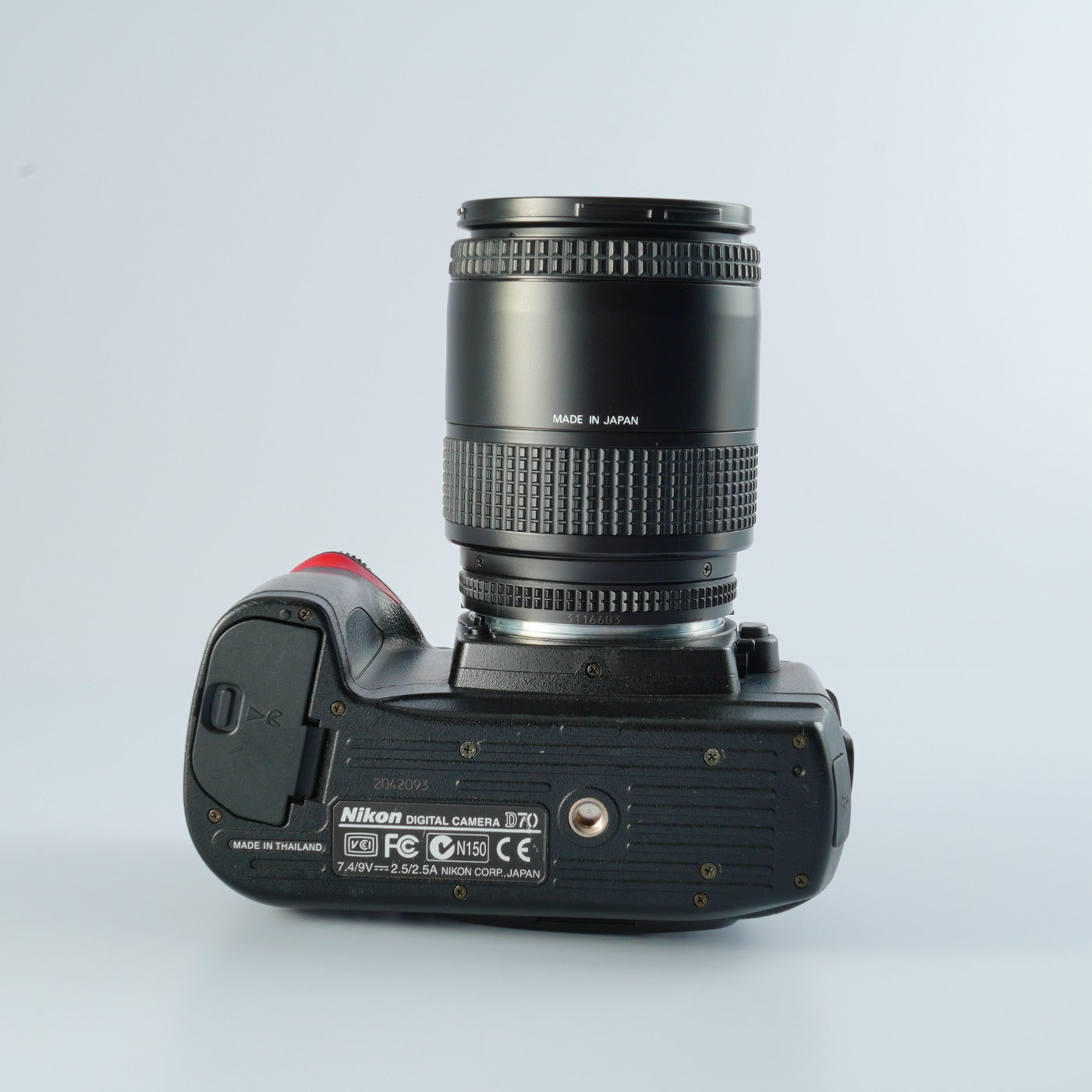 Nikon D70 + AF Nikkor 28–85mm F/3.5–4.5 デジタル一眼レフカメラ