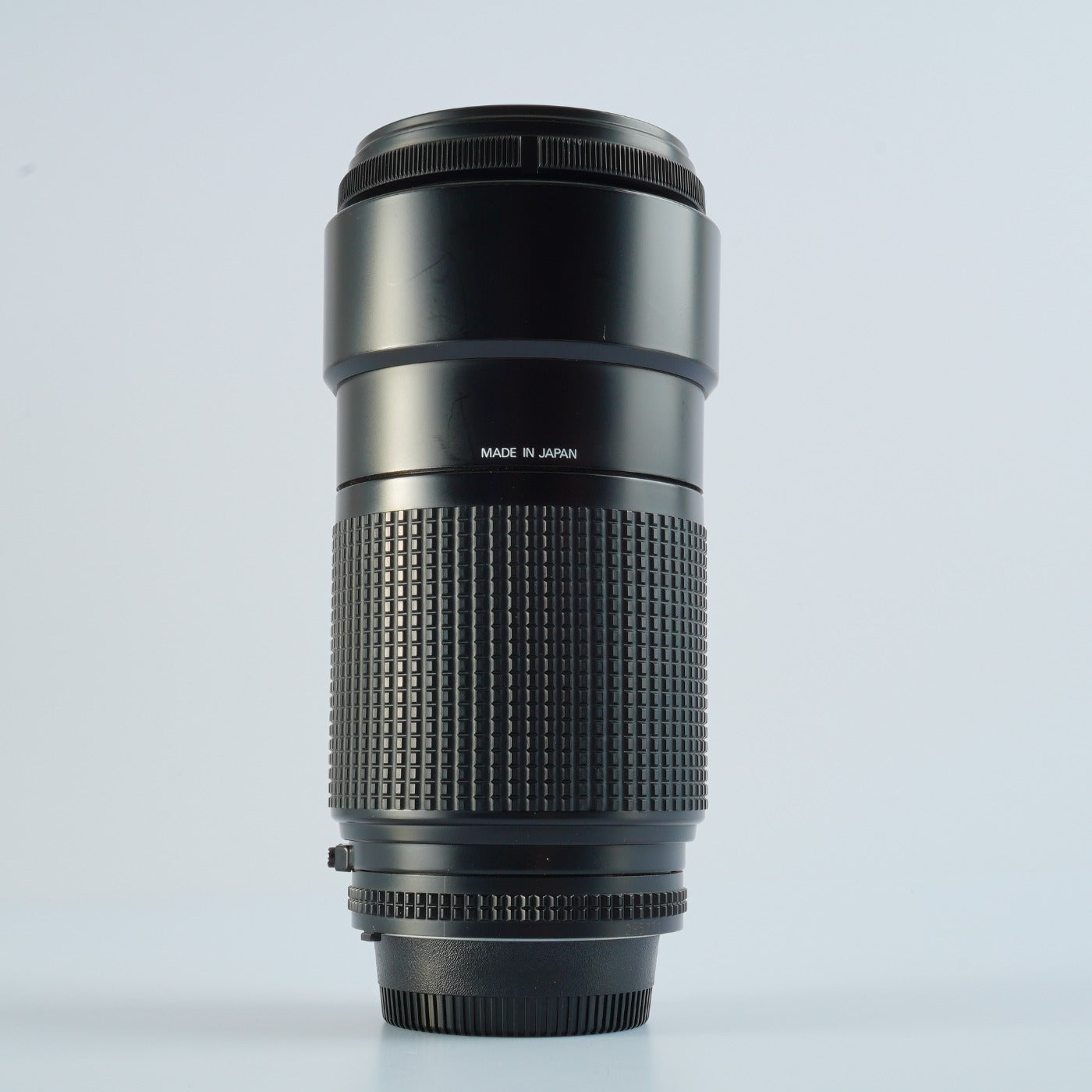 Nikon AF Nikkor 70-210mm F/4 ズームレンズ