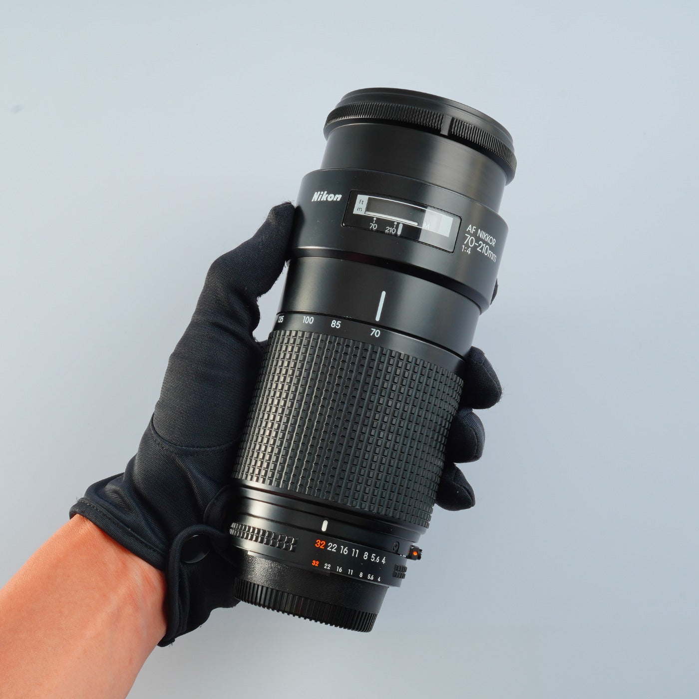 Nikon AF Nikkor 70-210mm F/4 ズームレンズ