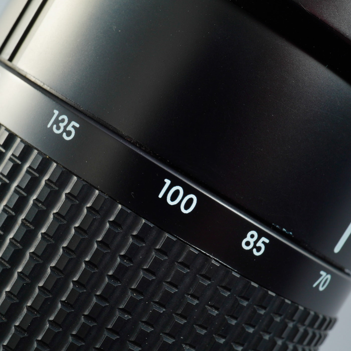 Nikon AF Nikkor 70-210mm F/4 ズームレンズ
