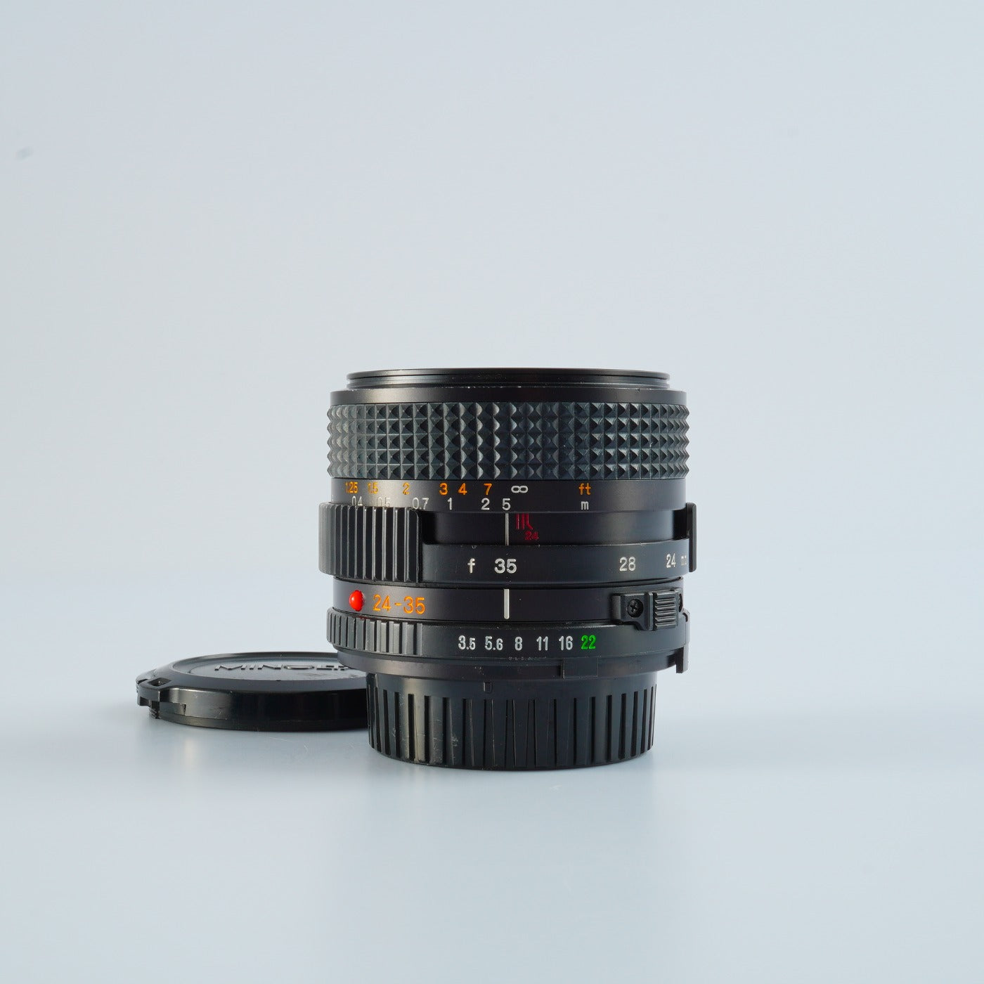 【ジャンク】 MINOLTA MD 24-35mm F/3.5 ズームレンズ
