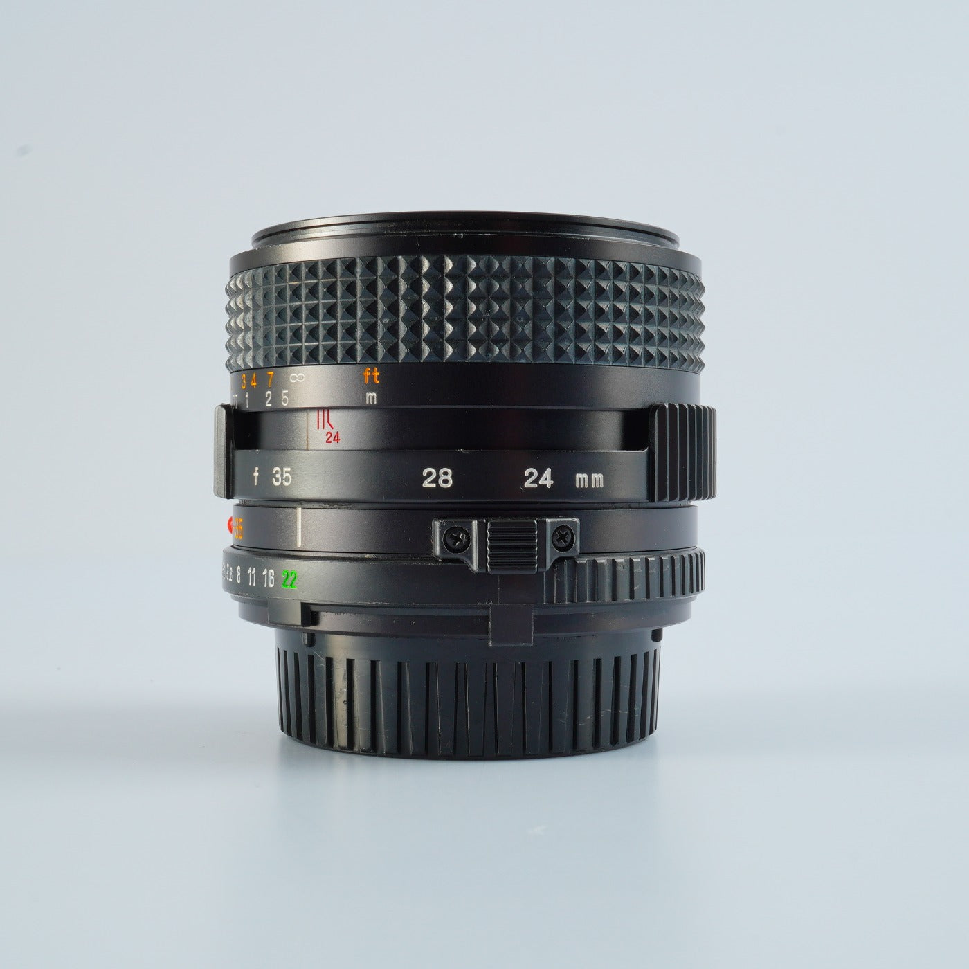 【ジャンク】 MINOLTA MD 24-35mm F/3.5 ズームレンズ