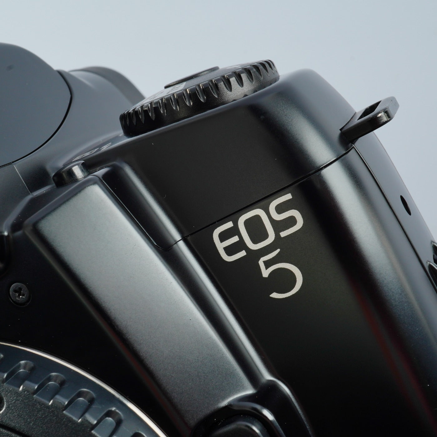 Canon EOS 5 + EF 28-80mmm F/3.5-5.6 Ⅳ + VG-10 AF フィルム一眼レフカメラ