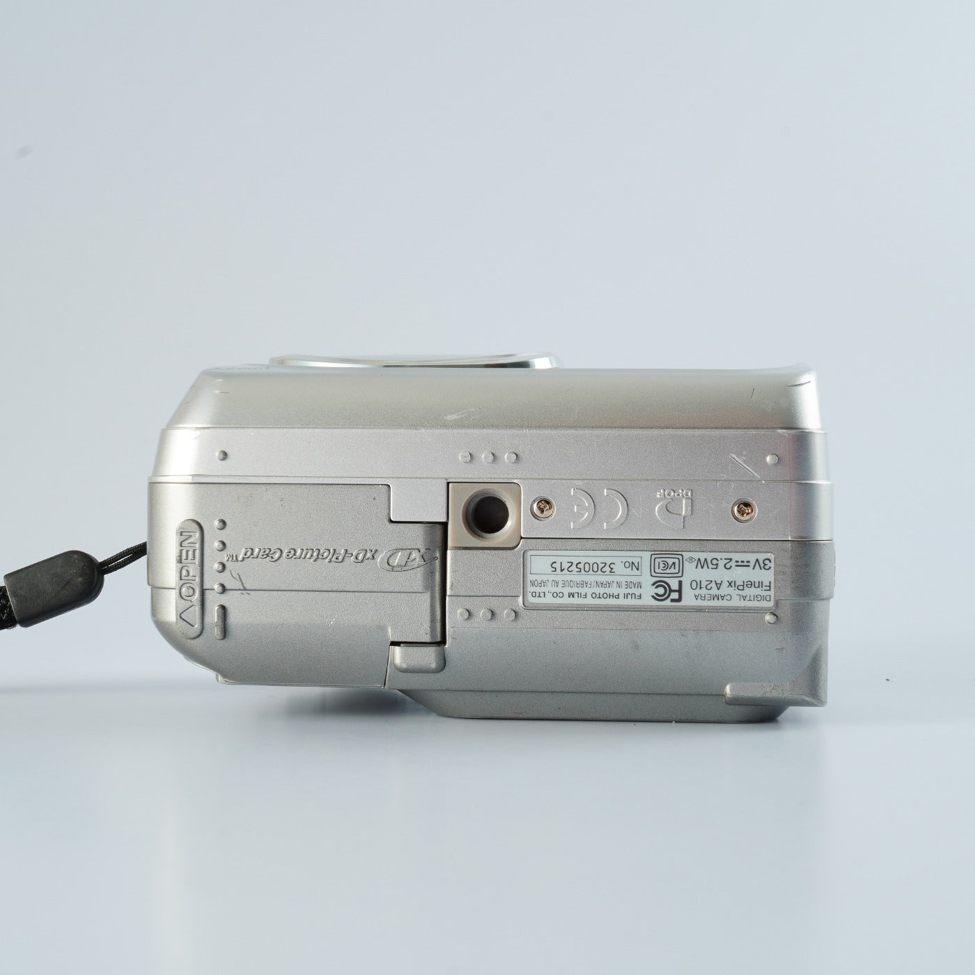 FUJIFILM FinePix A210 3.2MP + xD Memory Card 16MB コンパクトデジタルカメラ