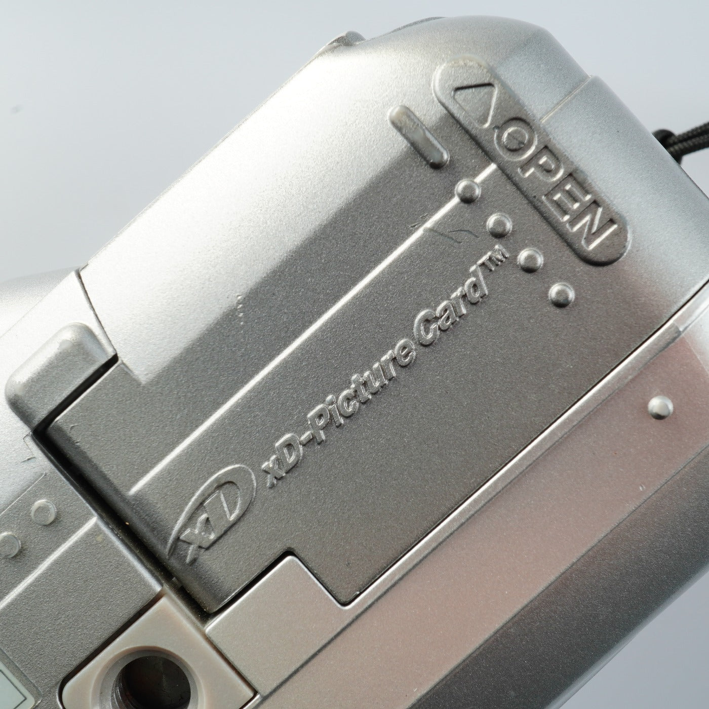 FUJIFILM FinePix A210 3.2MP + xD Memory Card 16MB コンパクトデジタルカメラ