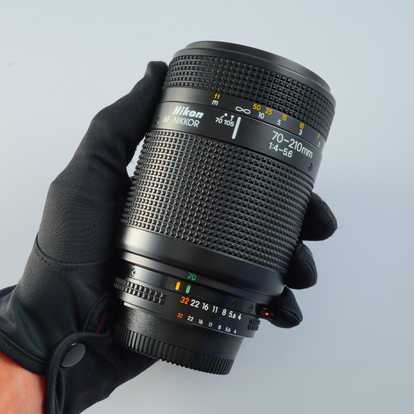Nikon AF Nikkor 70-210mm f/4-5.6 ズームレンズ
