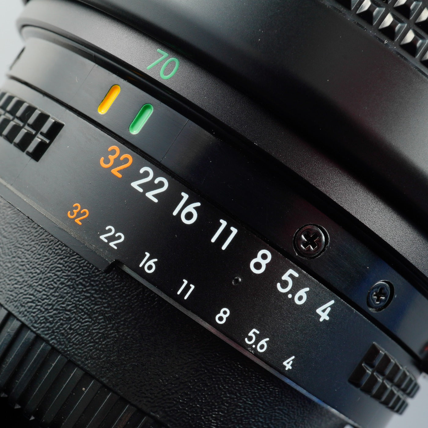 Nikon AF Nikkor 70-210mm f/4-5.6 ズームレンズ