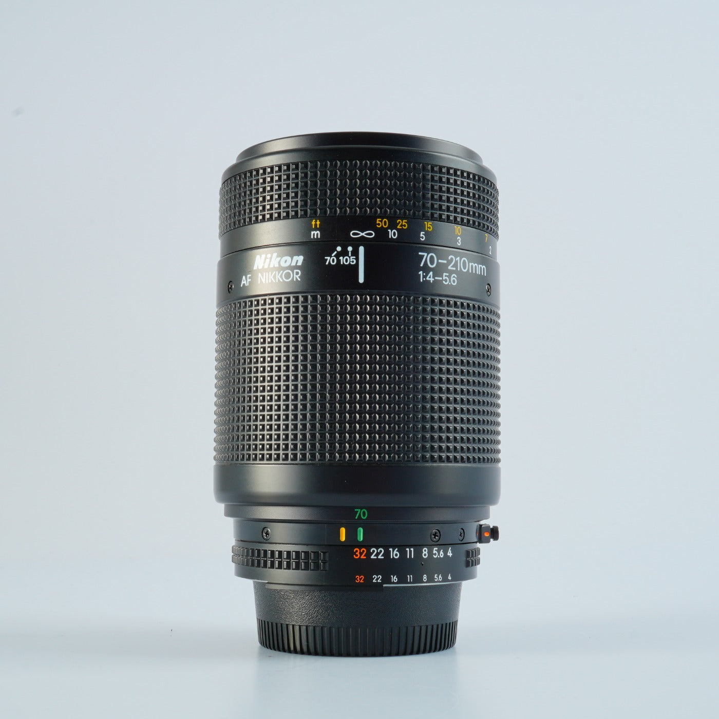 Nikon AF Nikkor 70-210mm f/4-5.6 ズームレンズ