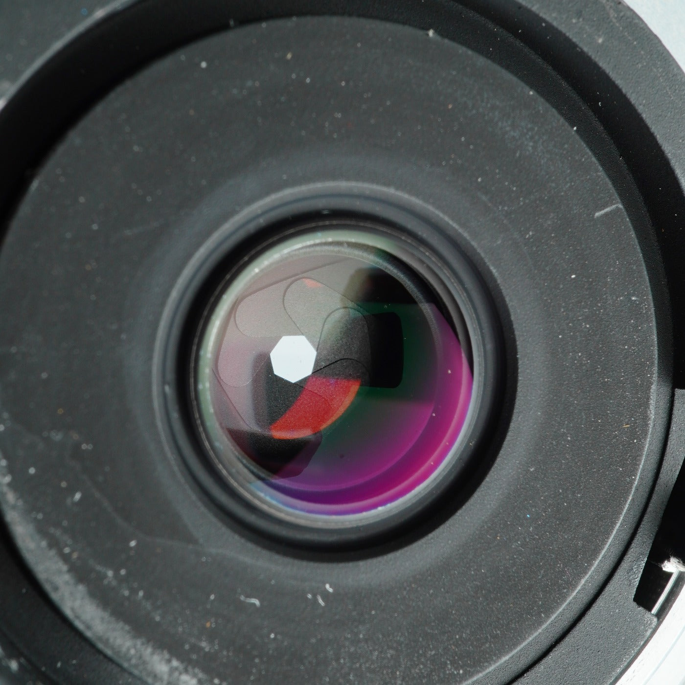 Nikon Ai Nikkor 20mm f/4 単焦点レンズ