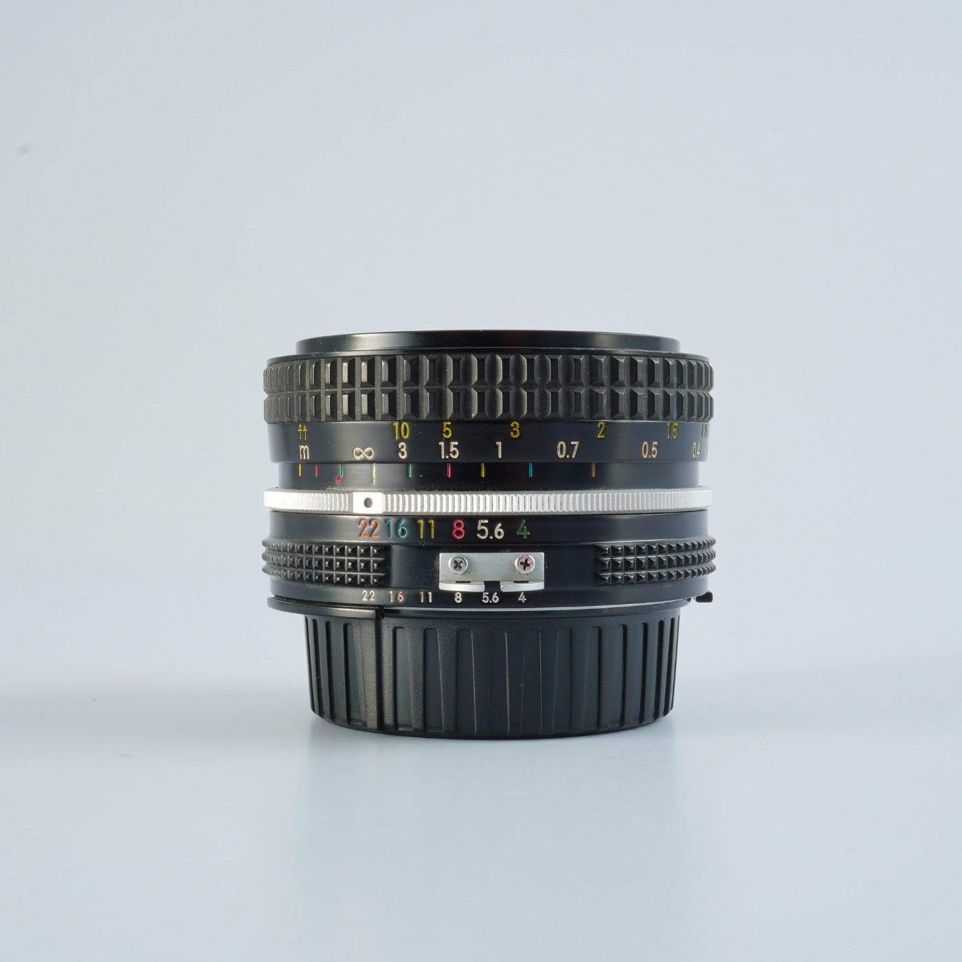 Nikon Ai Nikkor 20mm f/4 単焦点レンズ