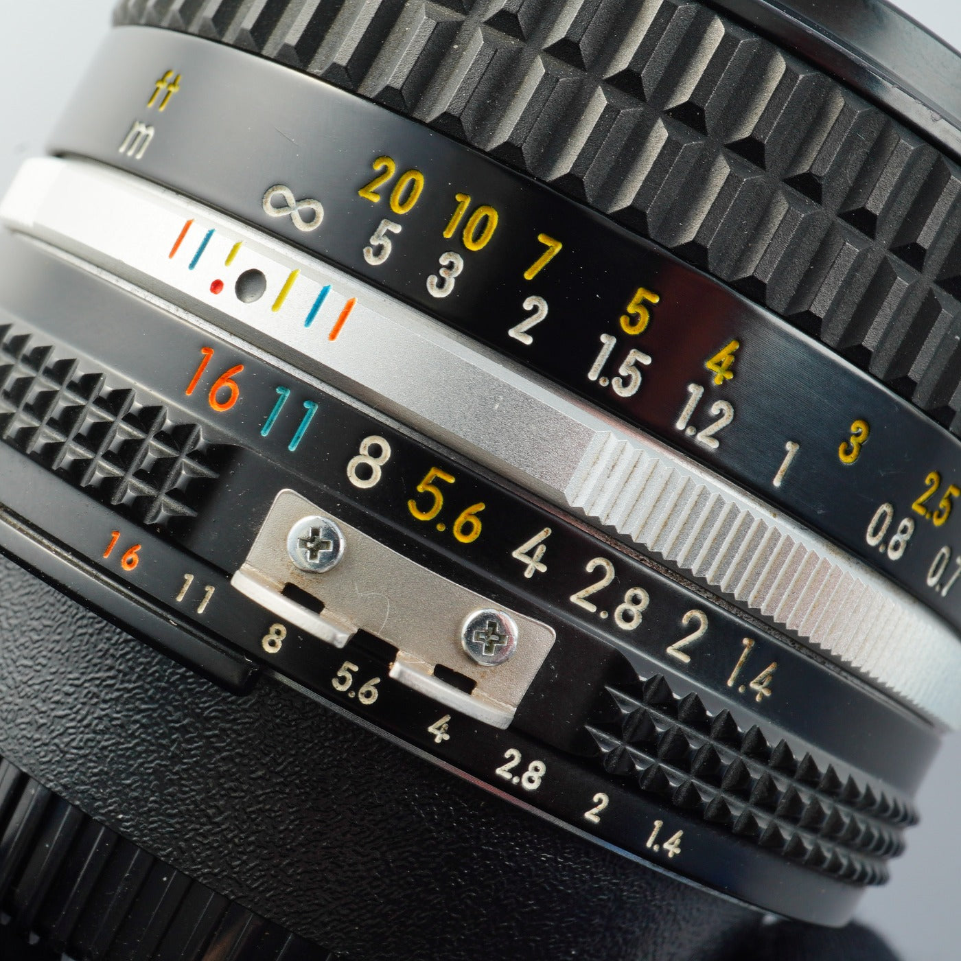 Nikon NIKKOR Ai-S 50mm F/1.4 単焦点レンズ