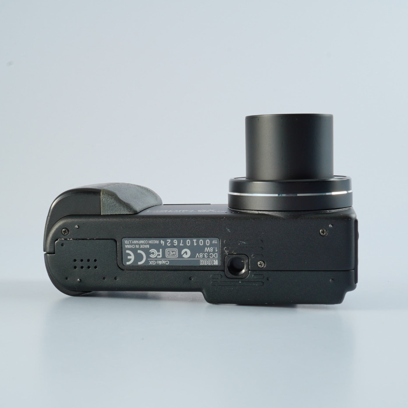 Ricoh Caplio GX + SD 2GB コンパクトデジタルカメラ