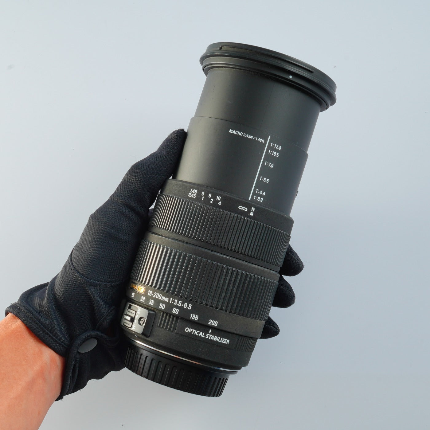 SIGMA 18-200mm F3.5-6.3 DC OS / DC OS HSM (Canon EF-S用) ズームレンズ