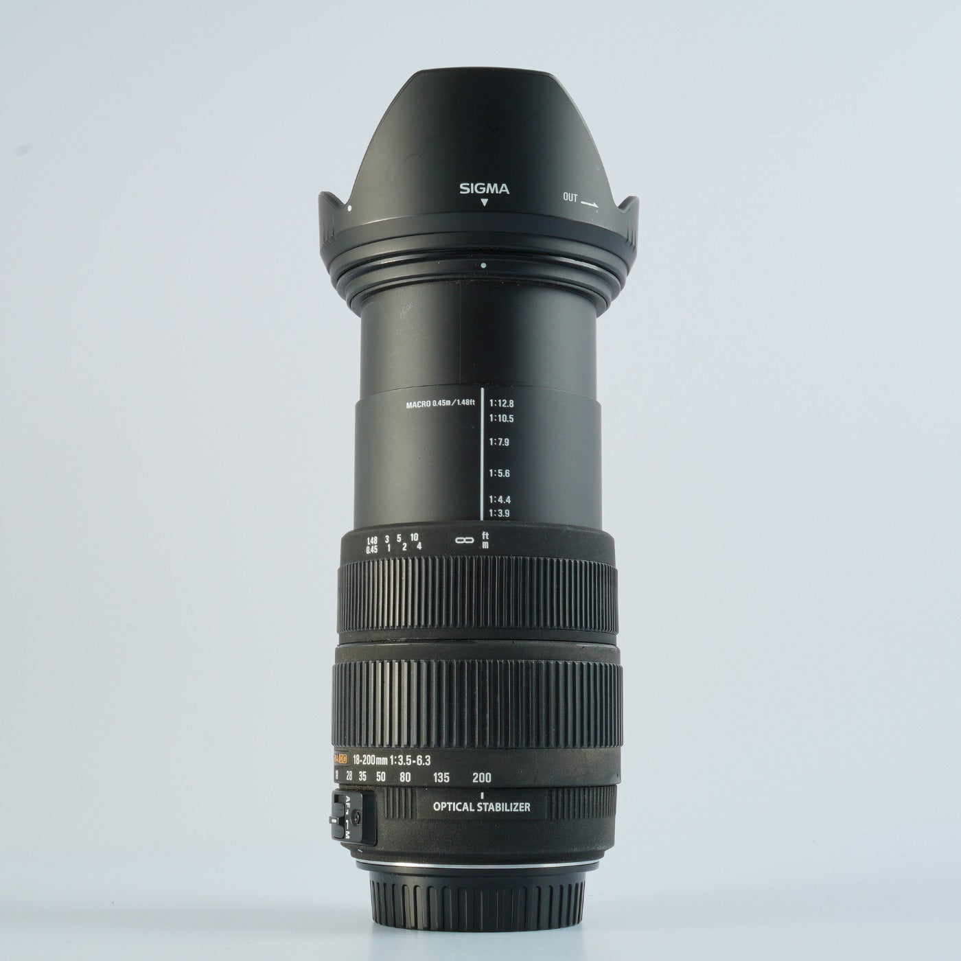 SIGMA 18-200mm F3.5-6.3 DC OS / DC OS HSM (Canon EF-S用) ズームレンズ