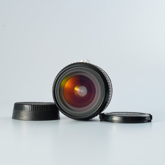 Nikon Ai-s Nikkor 24mm F/2 単焦点レンズ