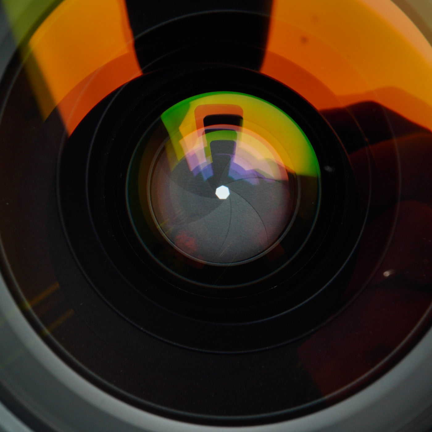 Nikon Ai-s Nikkor 24mm F/2 単焦点レンズ