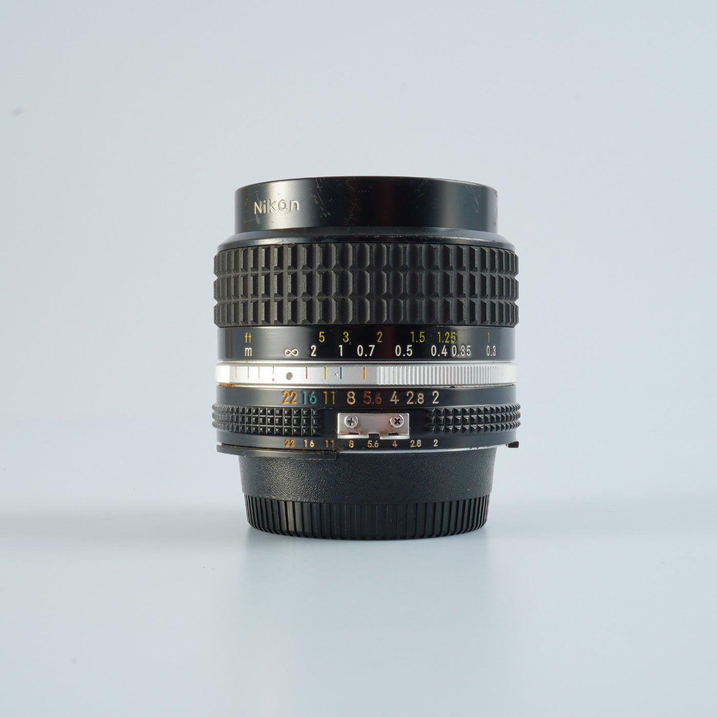 Nikon Ai-s Nikkor 24mm F/2 単焦点レンズ