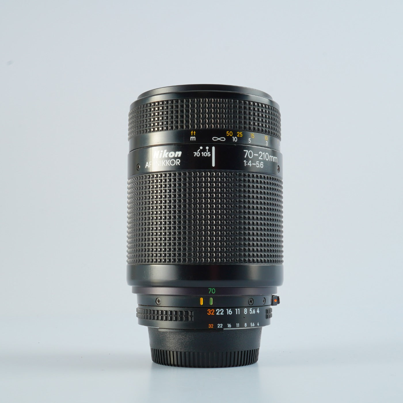 Nikon AF Nikkor 70-210mm F/4-5.6 ズームレンズ
