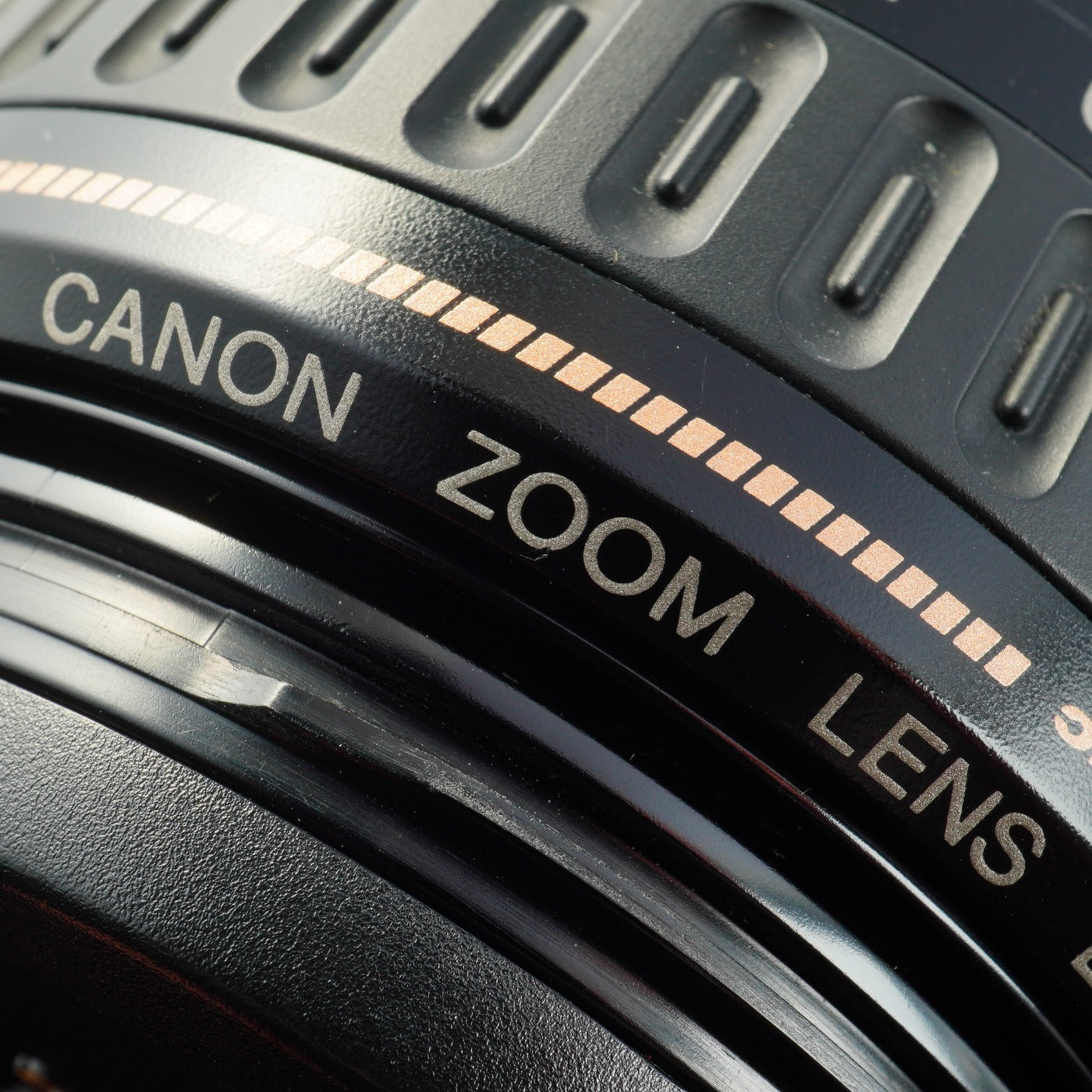 Canon EF 28–105 mm F/3.5–4.5 USM ズームレンズ