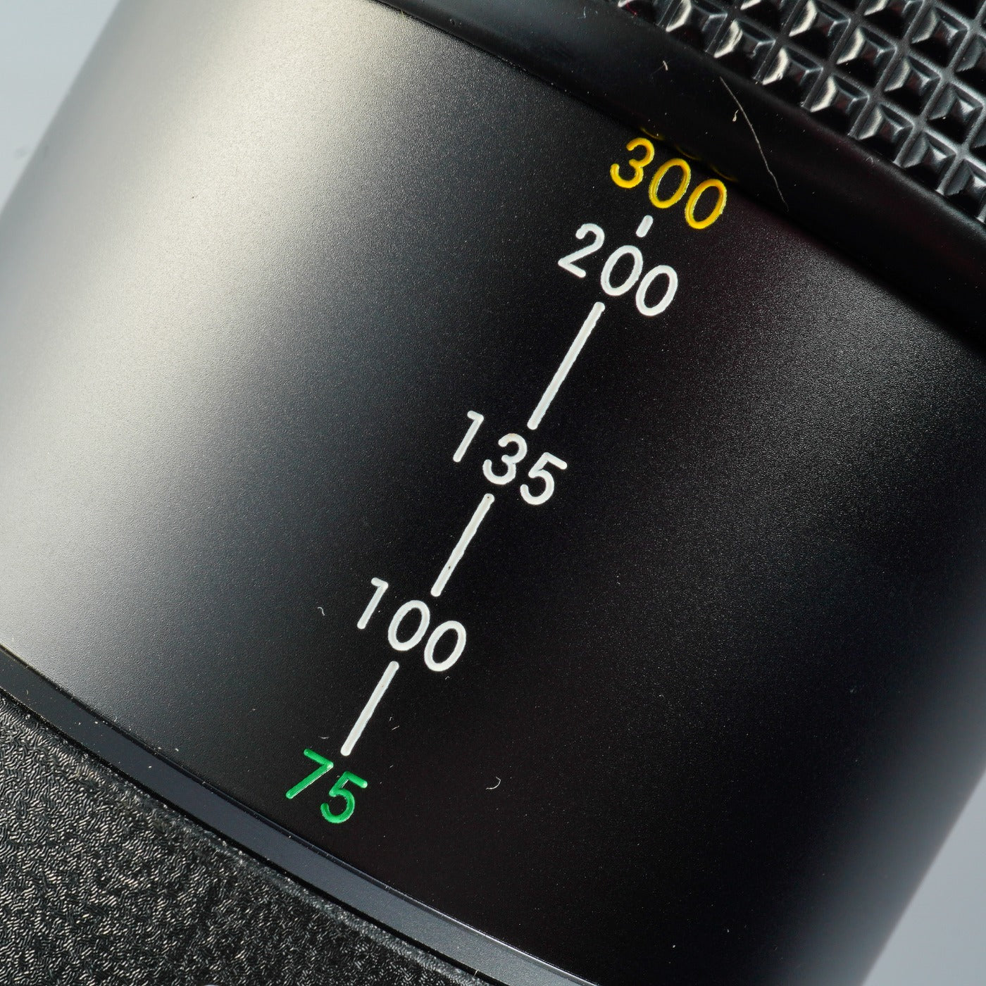 Nikon AF Nikkor 75-300mm F/4.5-5.6 ズームレンズ