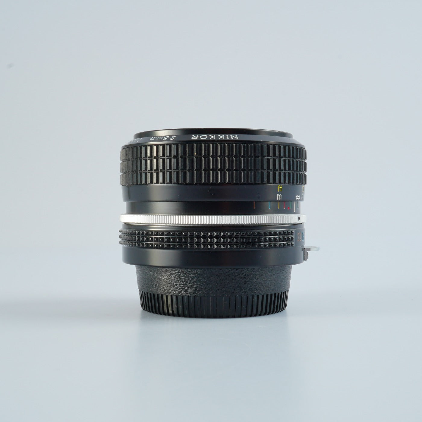Nikon NIKKOR 28mm f/3.5 非Ai 単焦点レンズ
