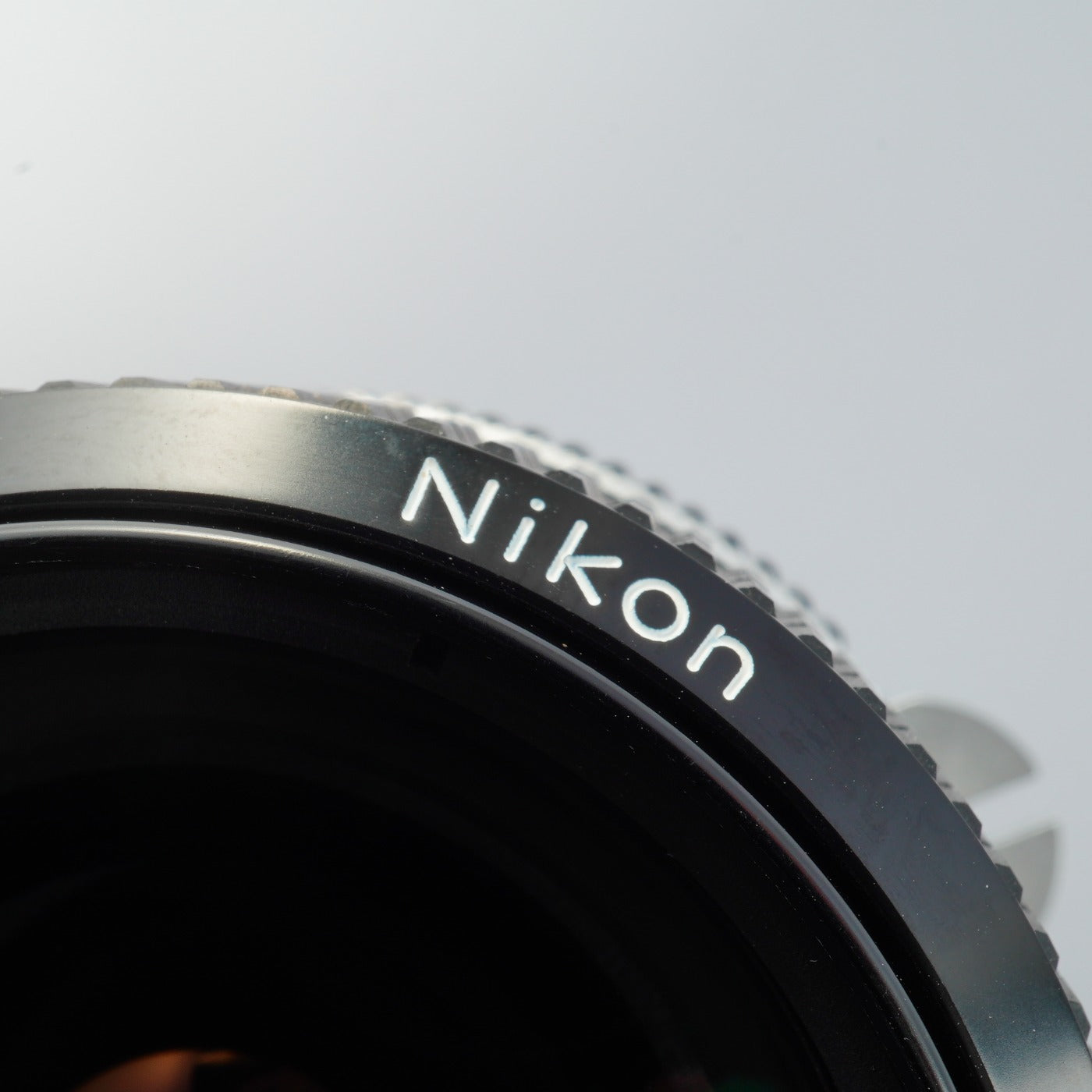 Nikon NIKKOR 28mm f/3.5 非Ai 単焦点レンズ
