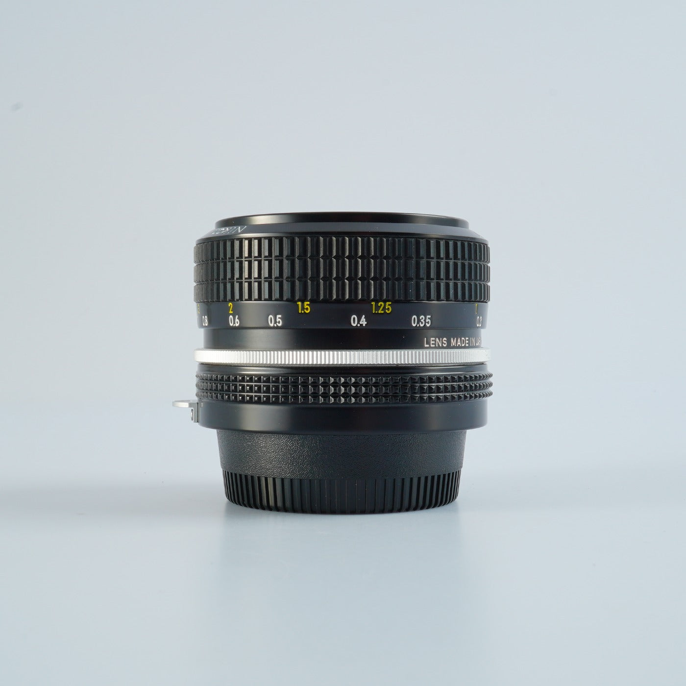 Nikon NIKKOR 28mm f/3.5 非Ai 単焦点レンズ