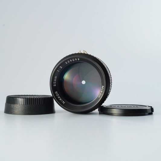 Nikon Ai-s Nikkor 85mm f/2 単焦点レンズ