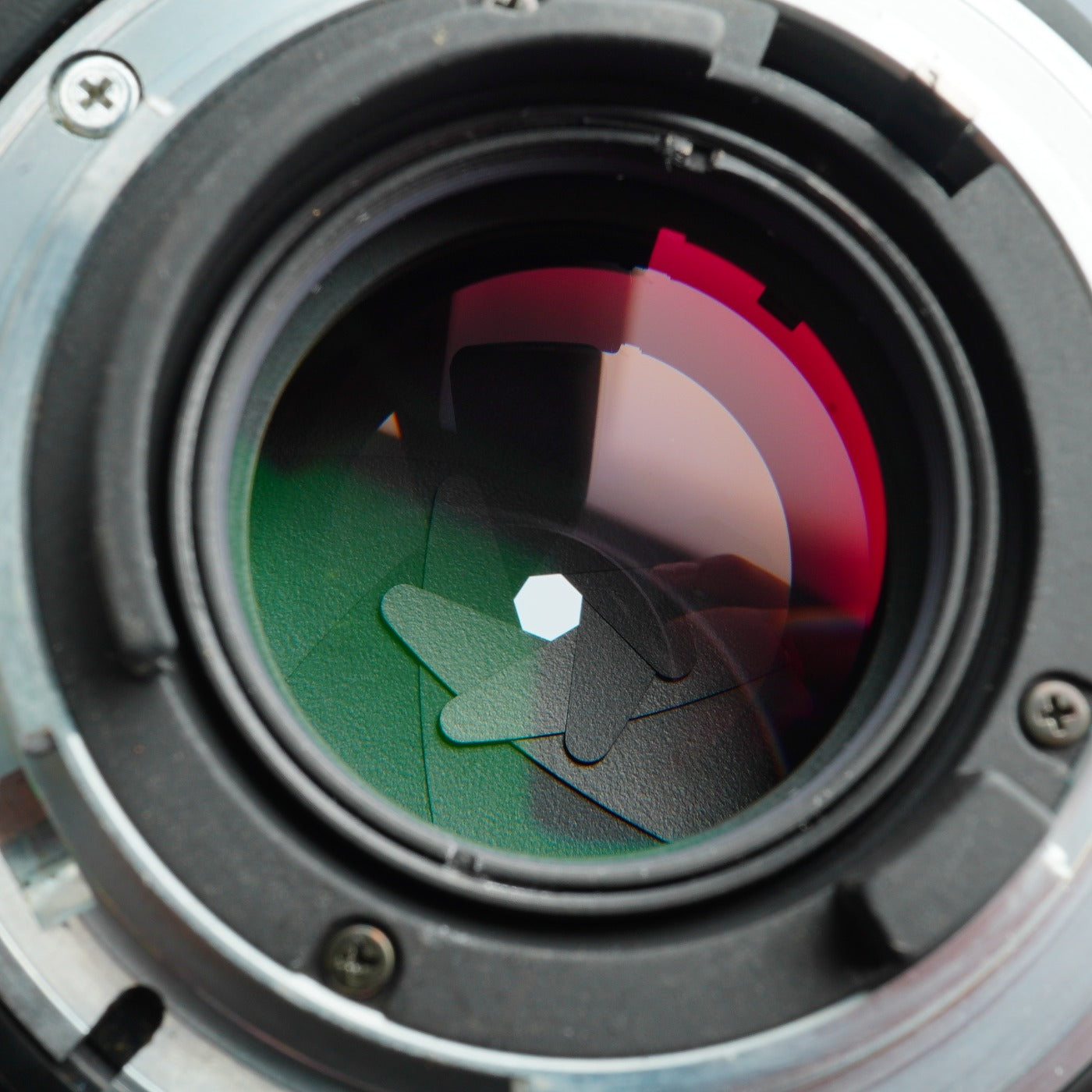 Nikon Ai-s Nikkor 85mm f/2 単焦点レンズ