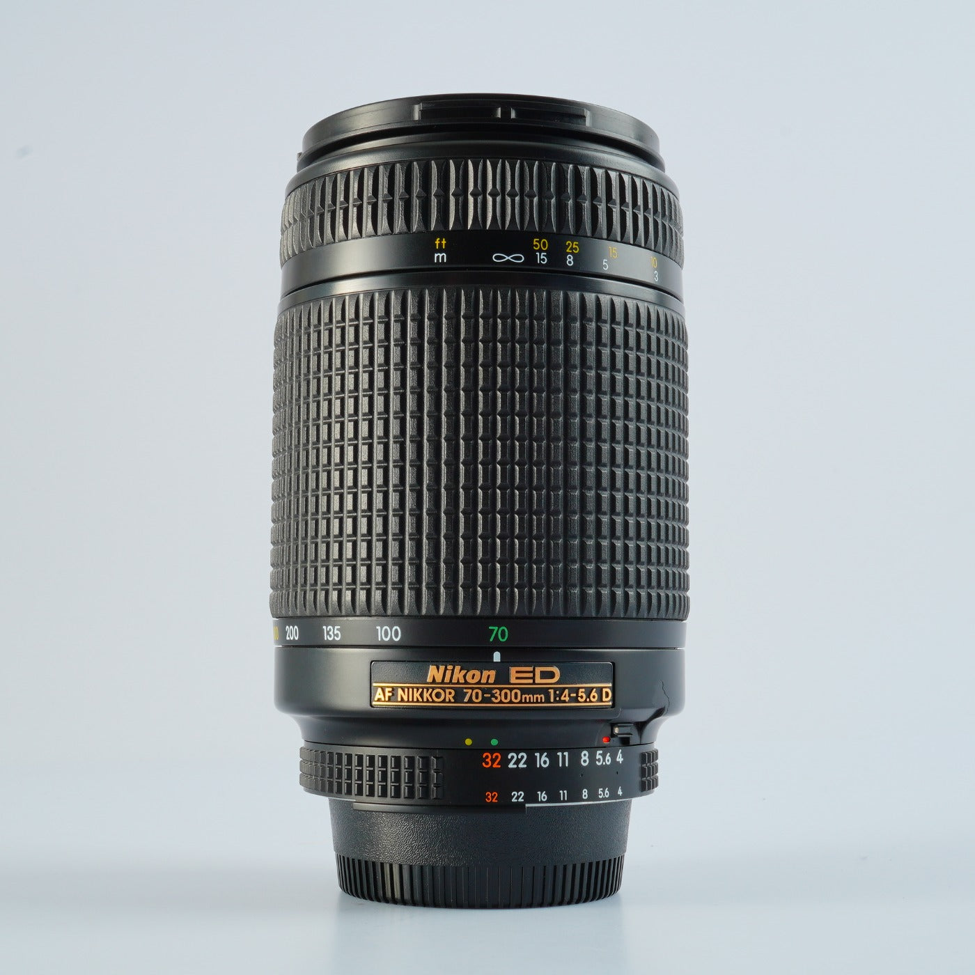 【ジャンク】 Nikon ED AF Nikkor 70-300mm /4-5.6 D ズームレンズ
