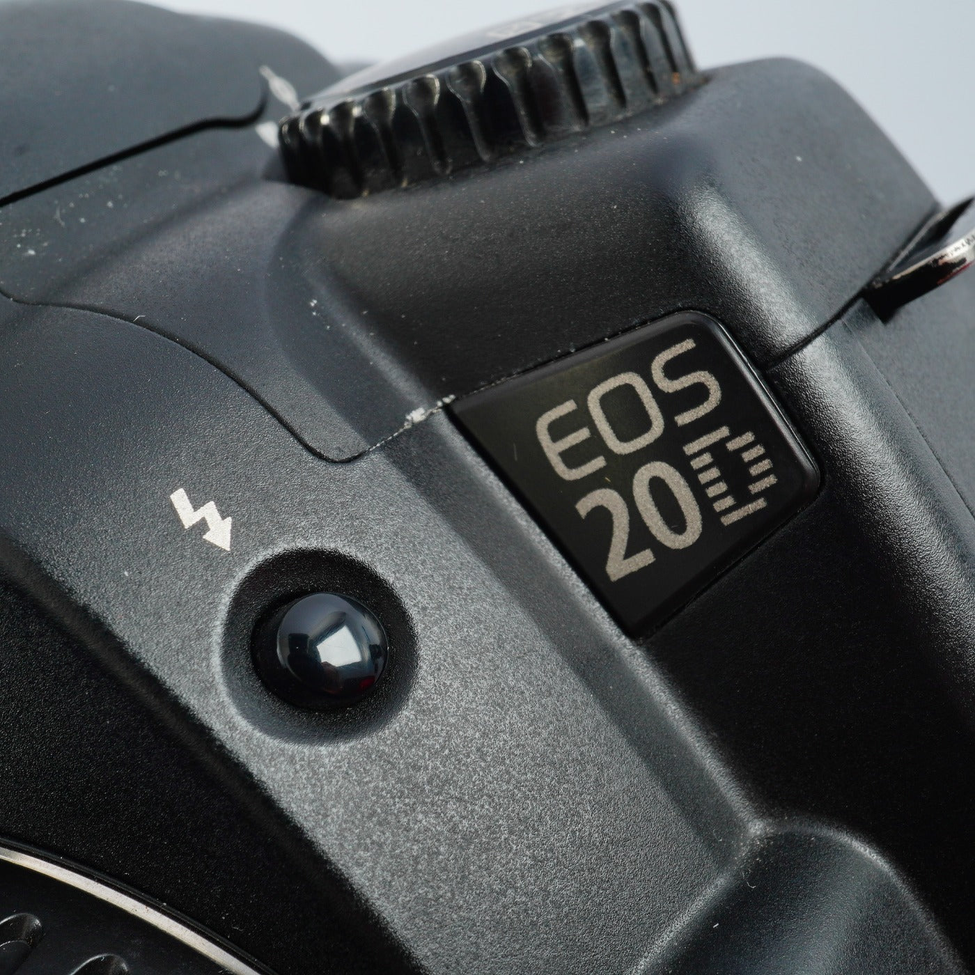 Canon EOS 20D + EF-S 18-55mm F/3.5-5.6 USM + CF 512MB デジタル一眼レフカメラ