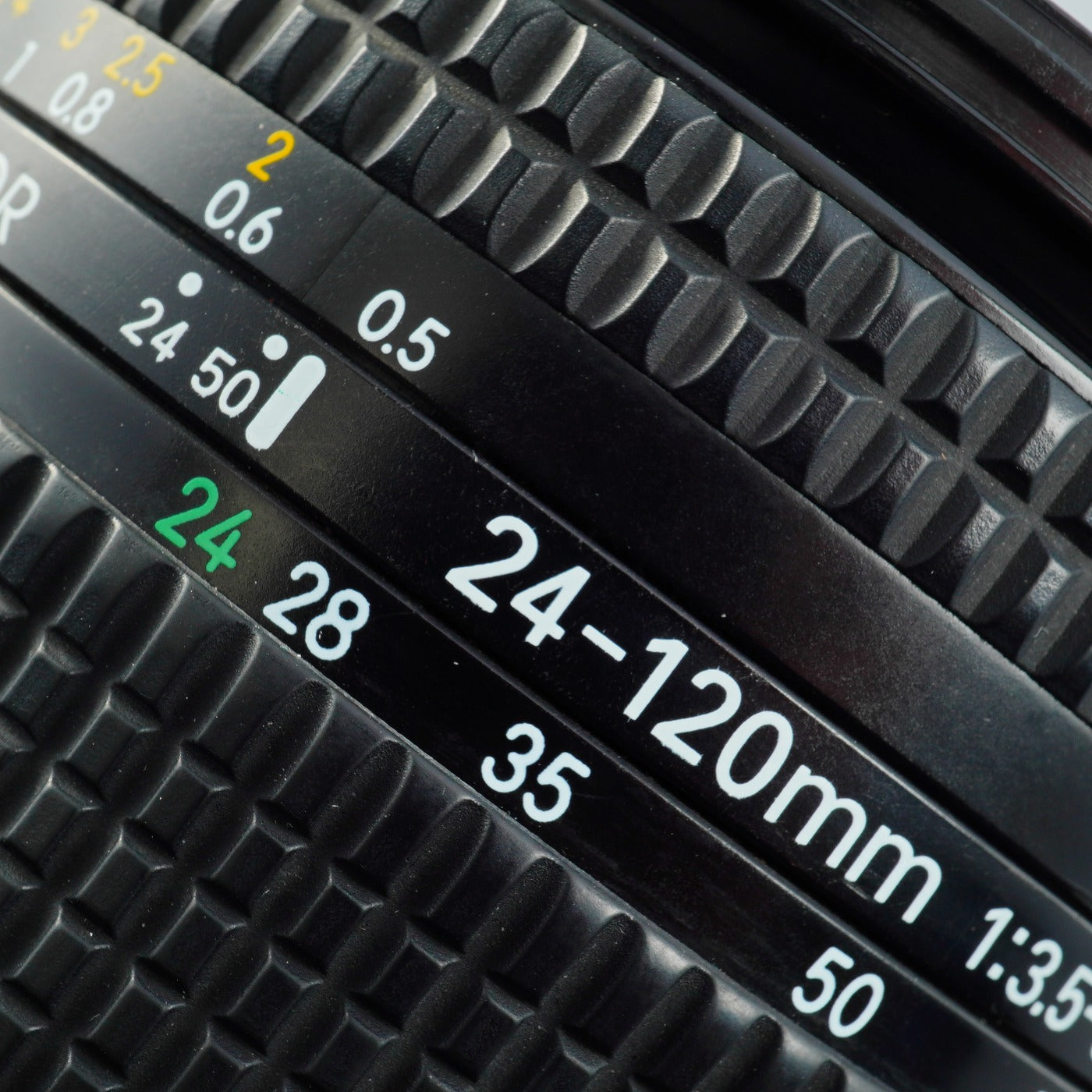 Nikon AF NIKKOR 24-120mm F/3.5-5.6 D ズームレンズ