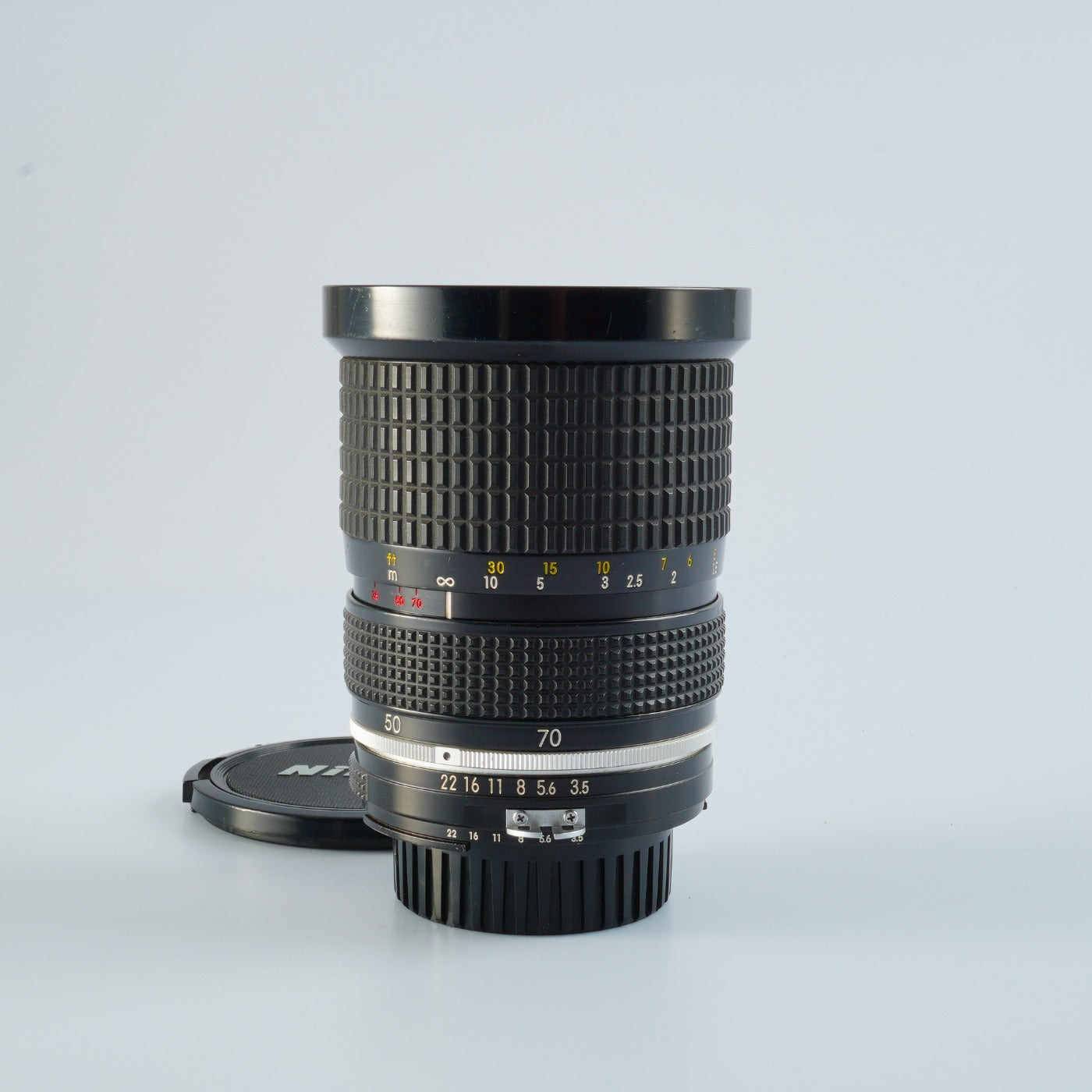 Nikkor 35-70mm f/3.5 ズームレンズ Nikon Ai ZOOM-NIKKOR 35-70mm F/3.5 ズームレンズ – 山田写真機店