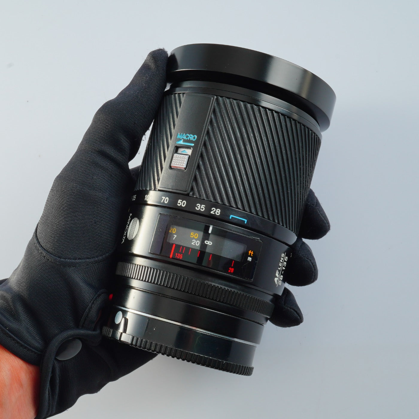 MINOLTA AF 28‑135mm F/4–4.5 ズームレンズ