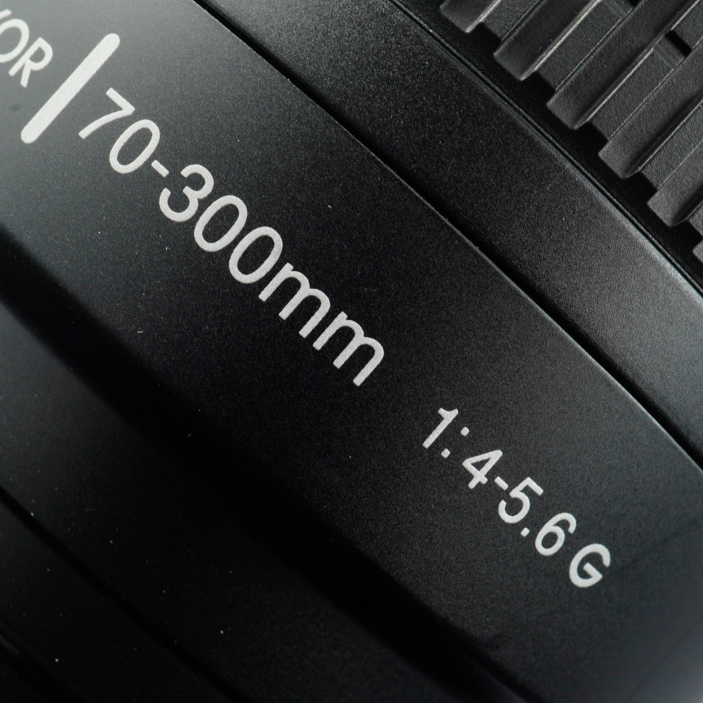 Nikon AF Nikkor 70-300mm F/4-5.6 G ズームレンズ