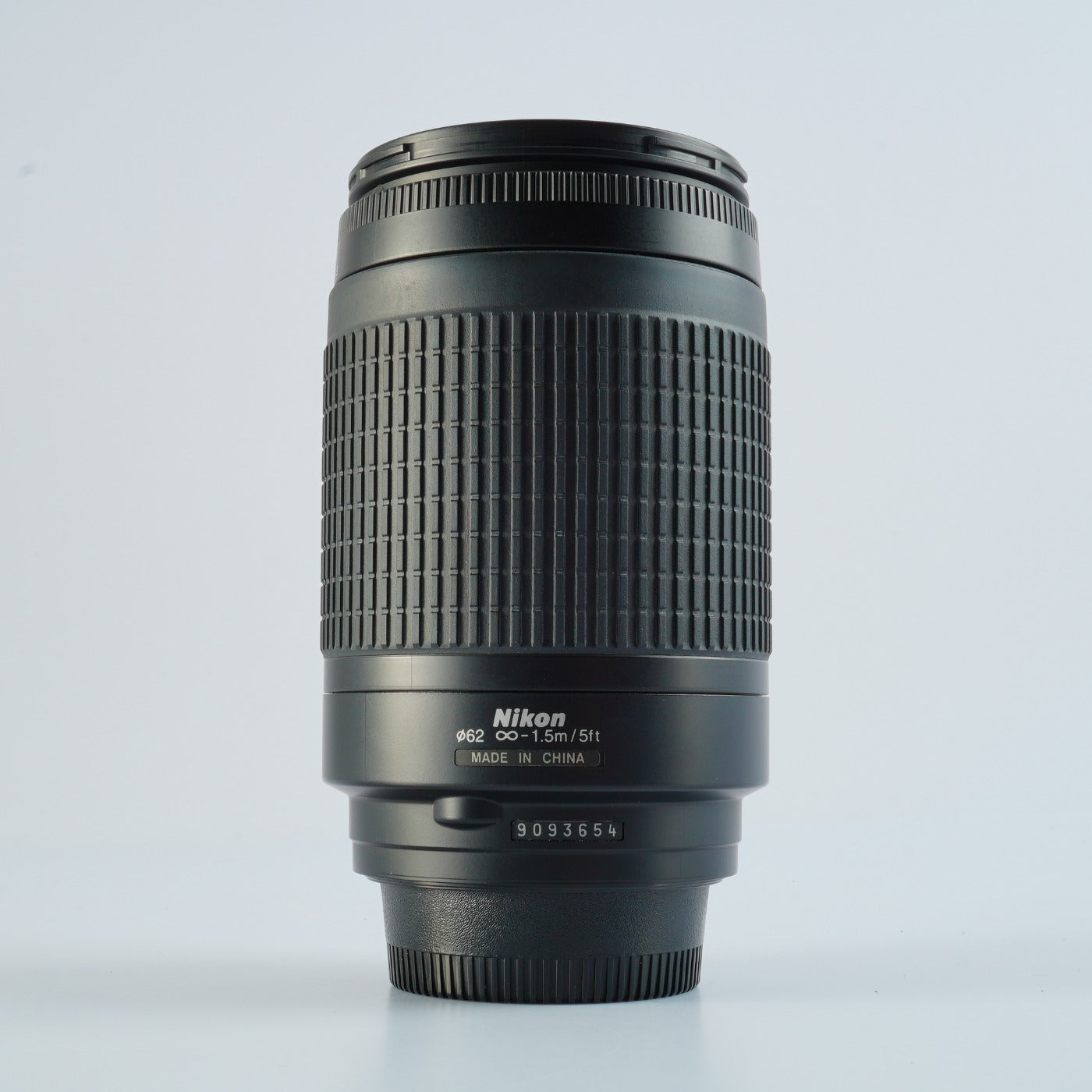Nikon AF Nikkor 70-300mm F/4-5.6 G ズームレンズ