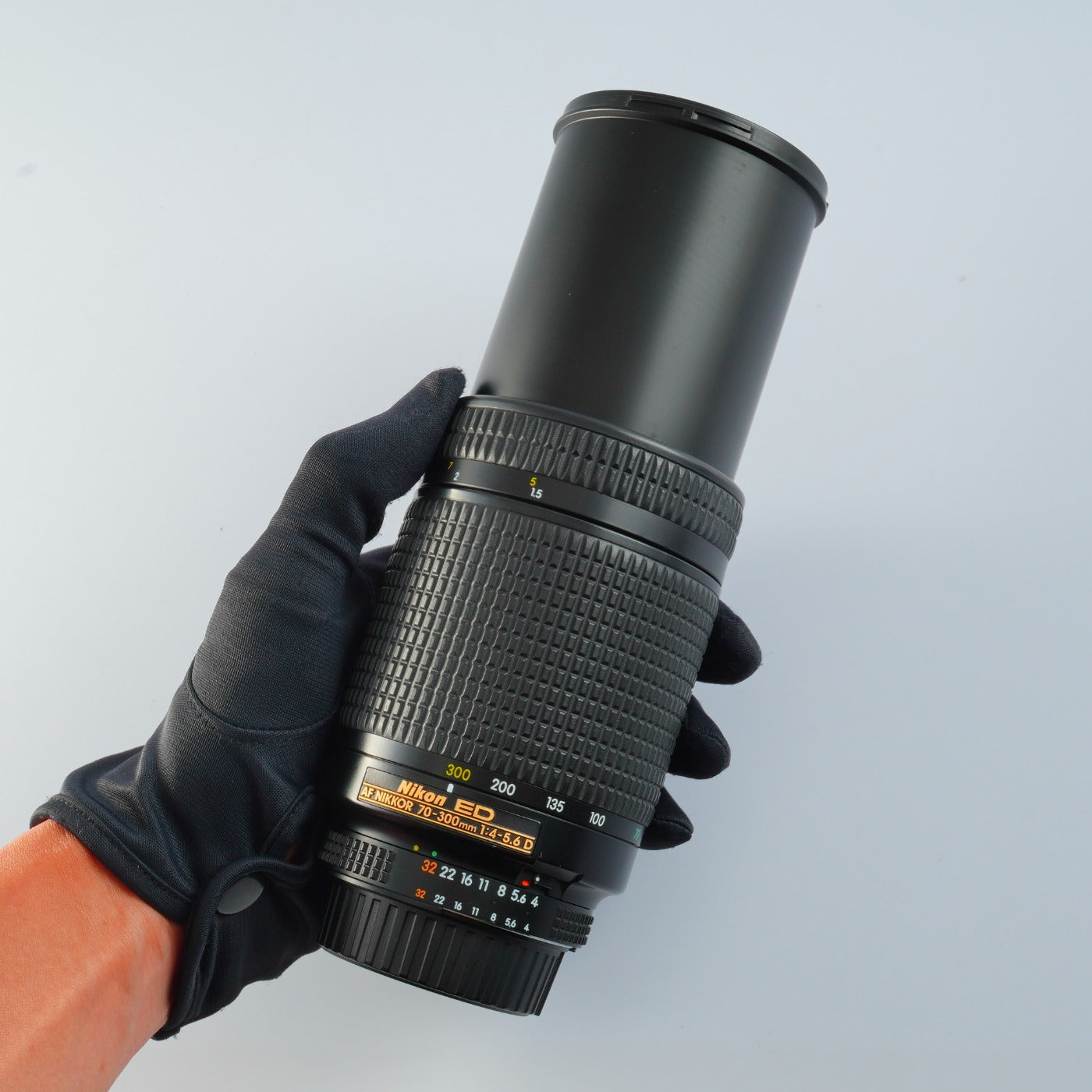 Nikon AF Nikkor 70-300mm /4-5.6 D ED ズームレンズ