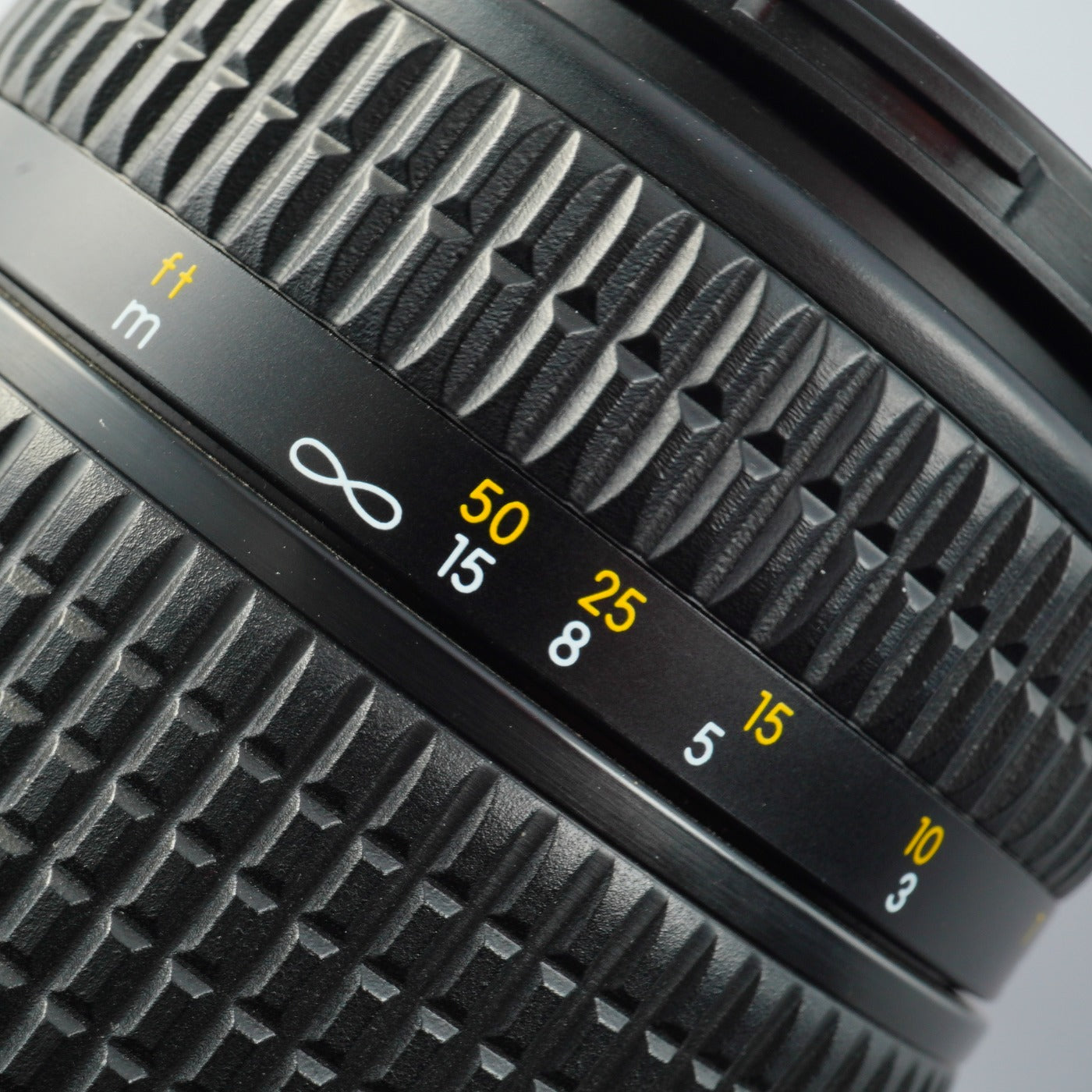Nikon AF Nikkor 70-300mm /4-5.6 D ED ズームレンズ