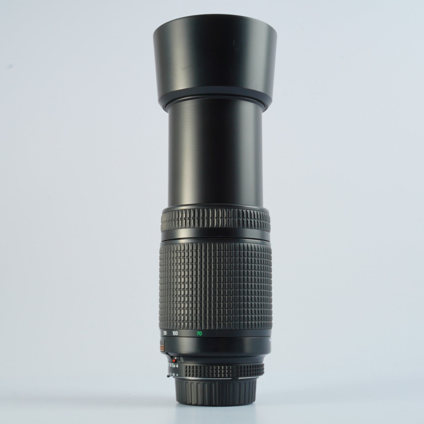 Nikon AF Nikkor 70-300mm /4-5.6 D ED ズームレンズ