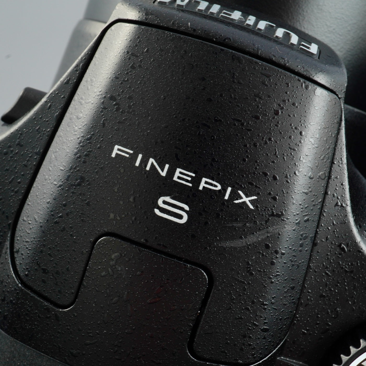 FUJIFILM Finepix S2500HD + SD 2GB コンパクトデジタルカメラ
