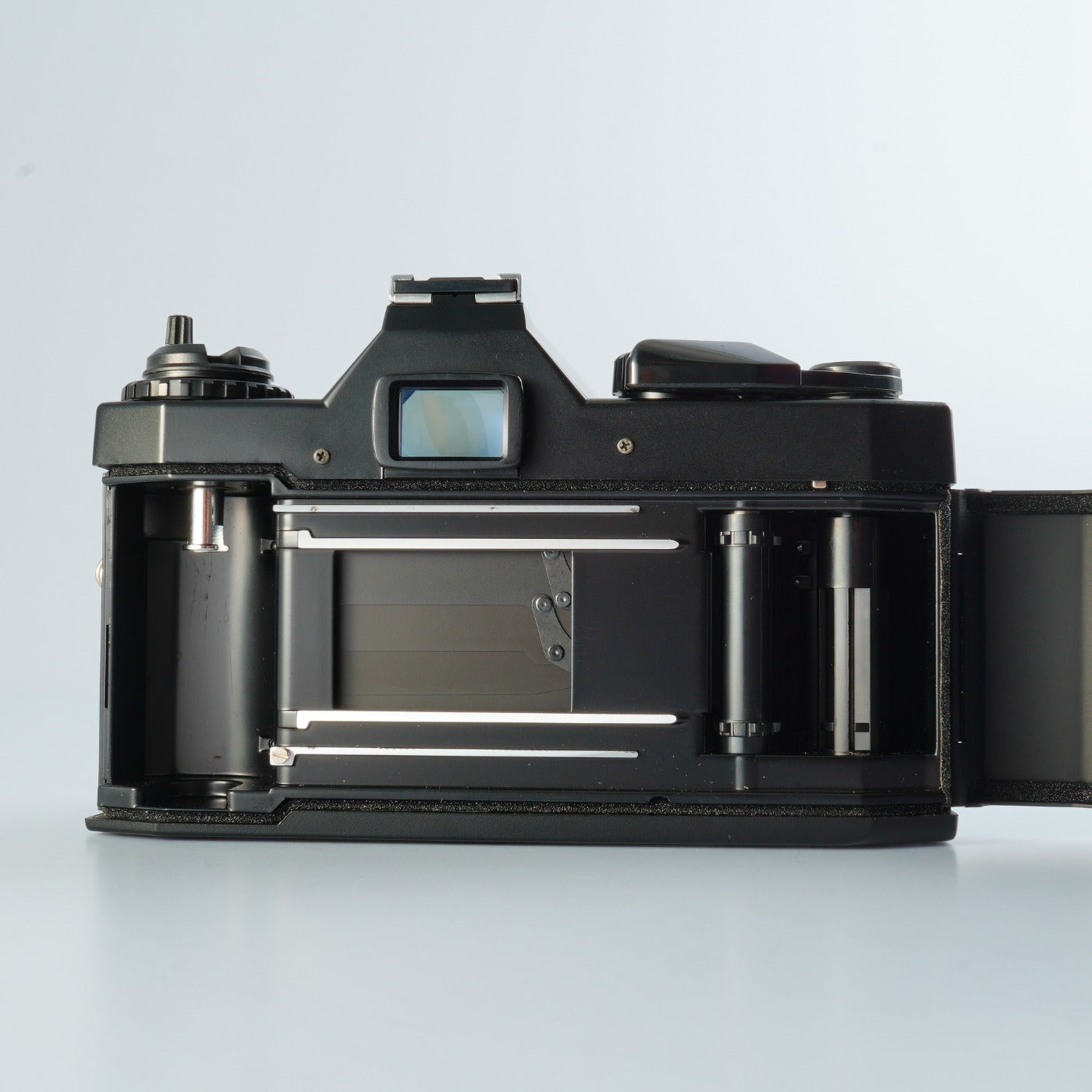 COSINA CT-1G + COSINON-S 50mm F/2 MF フィルム一眼レフカメラ