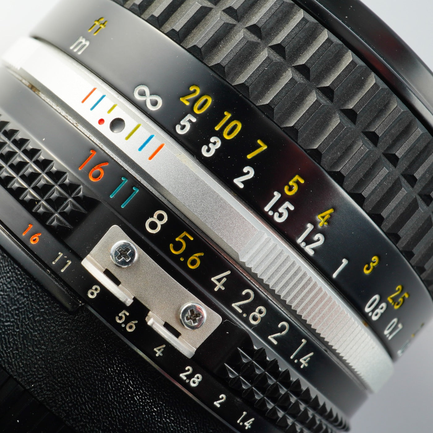 Nikon NIKKOR Ai-S 50mm F/1.4 単焦点レンズ