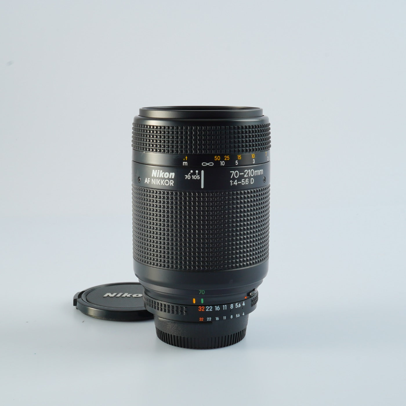 Nikon AF NIKKOR 70-210mm F/4-5.6 D ズームレンズ