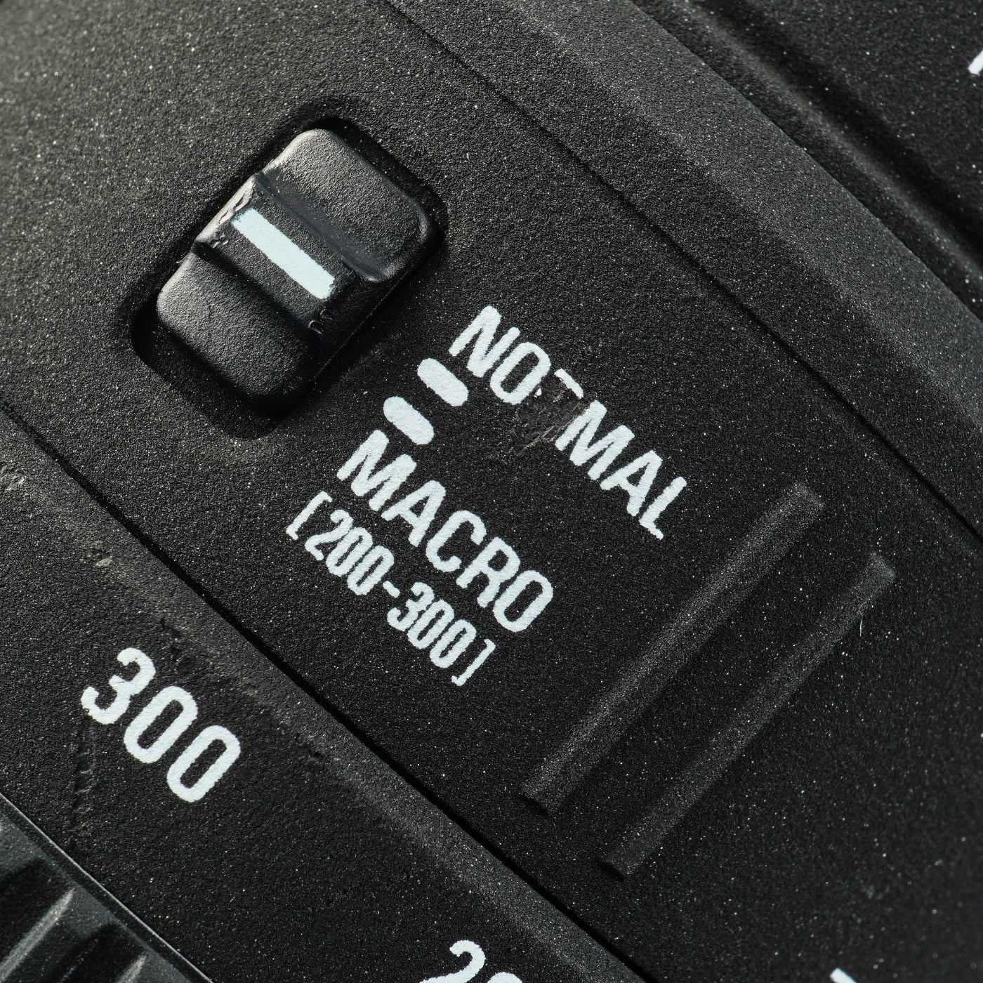 SIGMA DG APO Macro Super 70-300mm f/4.0-5.6 (Nikon F用) ズームレンズ