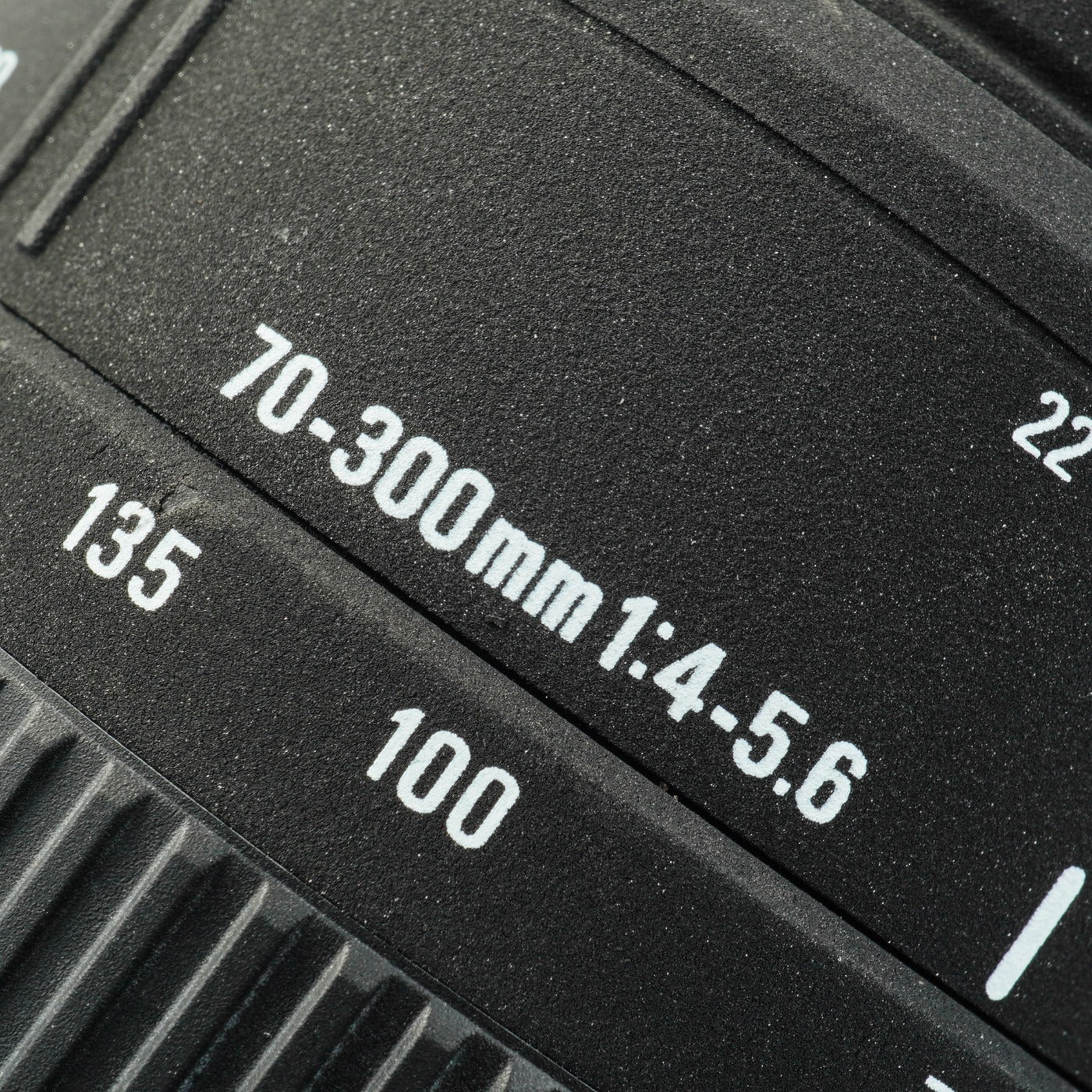 SIGMA DG APO Macro Super 70-300mm f/4.0-5.6 (Nikon F用) ズームレンズ