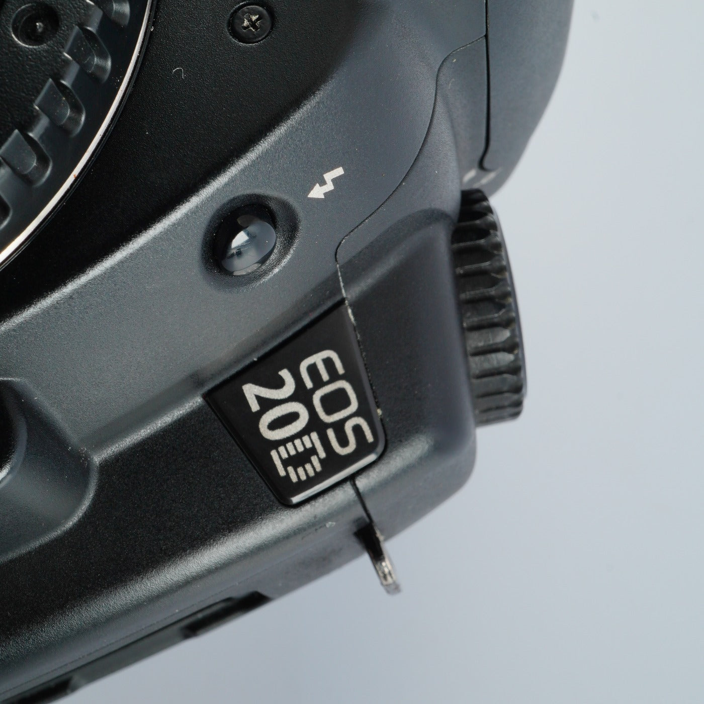 Canon EOS 20D + EF-S 18-55mm F/3.5-5.6 Ⅱ USM デジタル一眼レフカメラ