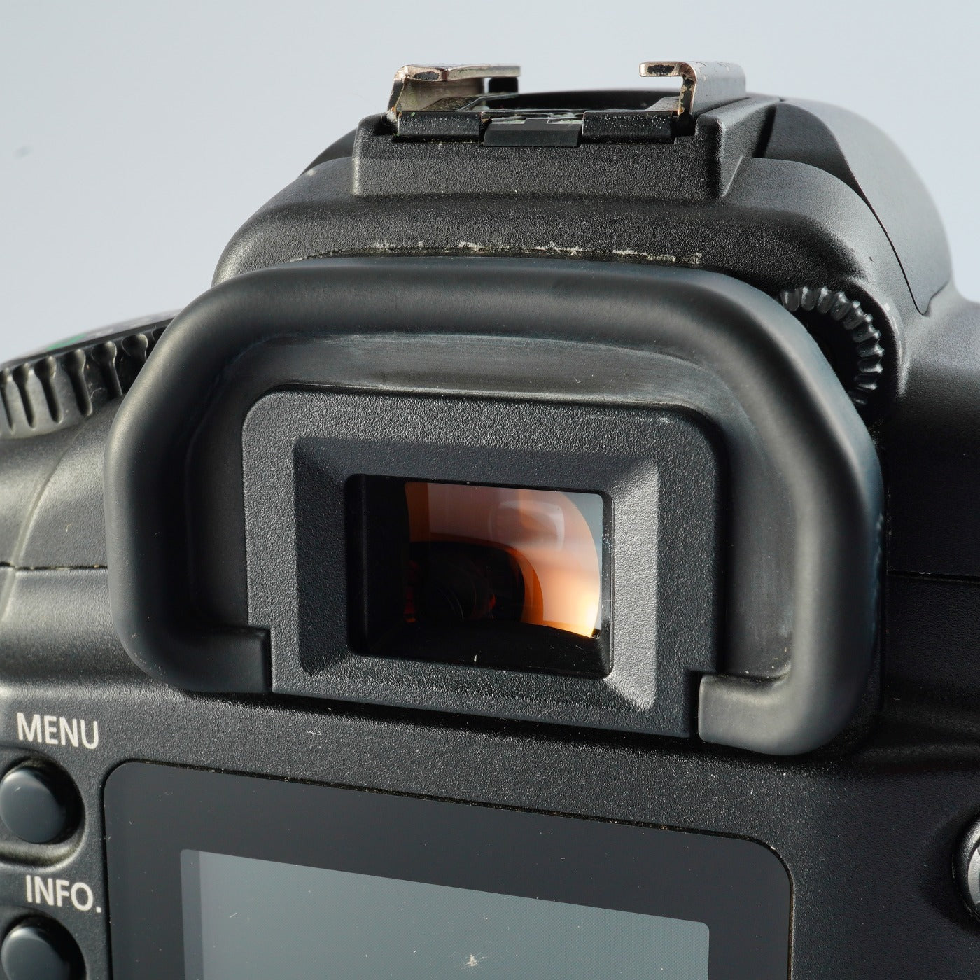 Canon EOS 20D + EF-S 18-55mm F/3.5-5.6 Ⅱ USM デジタル一眼レフカメラ