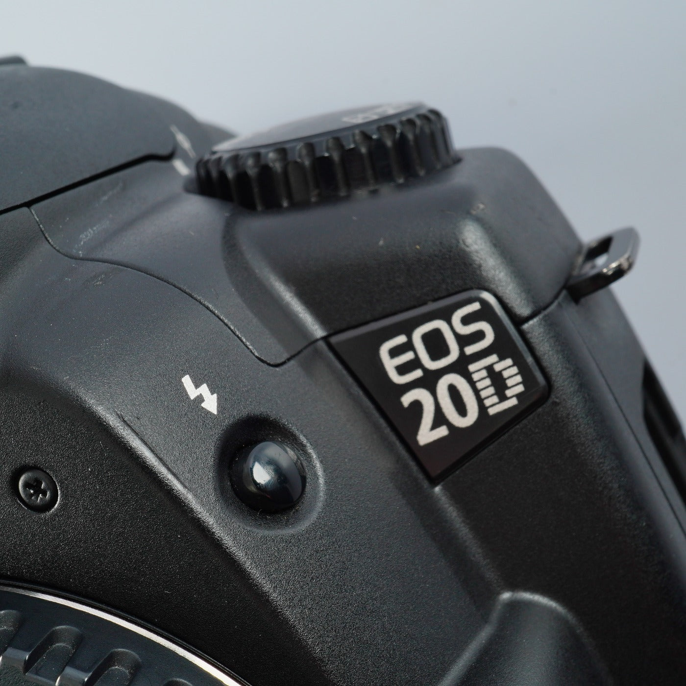 Canon EOS 20D + EF-S 18-55mm F/3.5-5.6 Ⅱ USM デジタル一眼レフカメラ