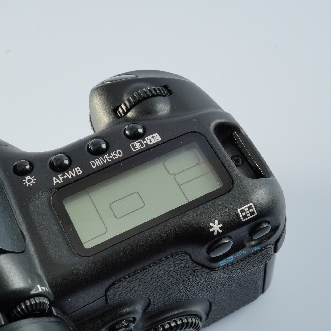 Canon EOS 20D + EF-S 18-55mm F/3.5-5.6 Ⅱ USM デジタル一眼レフカメラ